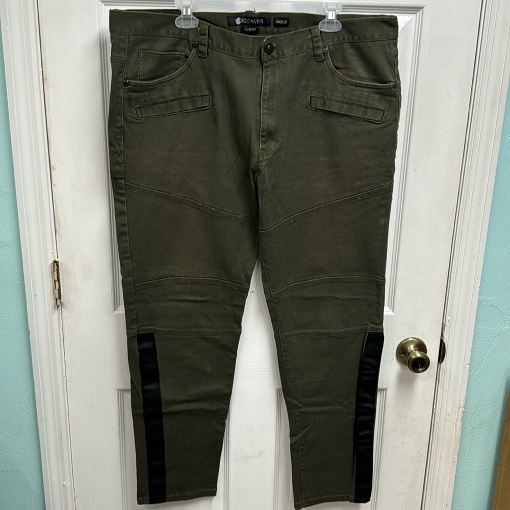 Men’s Rocawear slim fit denim jeans size 42/32